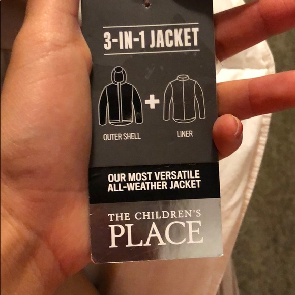 Brand new coat - Picture 4 of 4